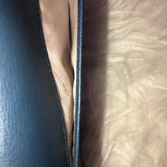 🦋 EUC MK Long Wallet 🦋 - Picture 7 of 9